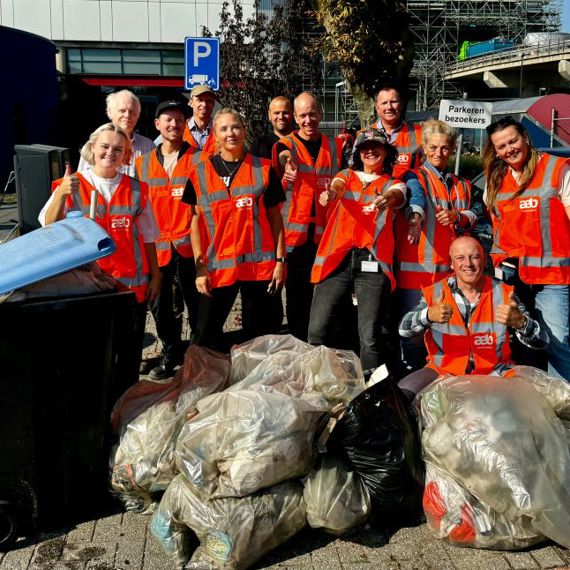 Samen in actie voor een schoner Amsterdam tijdens World Cleanup Day!